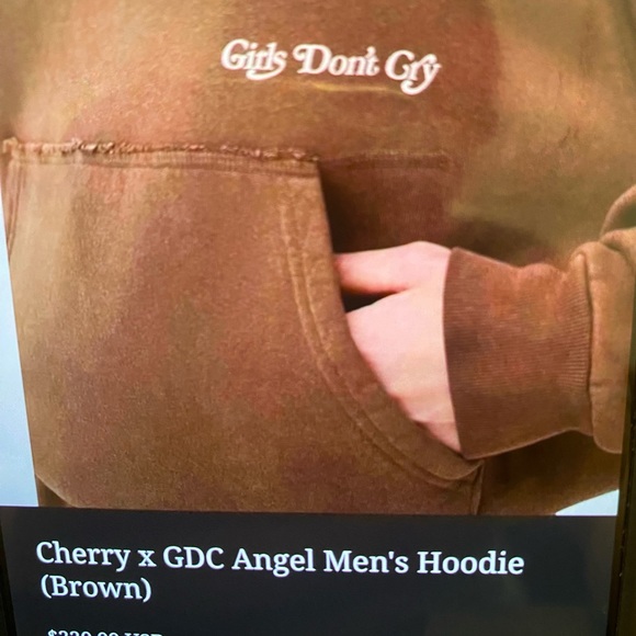 Cherry LA X Girls Don’t Cry - Picture 7 of 8